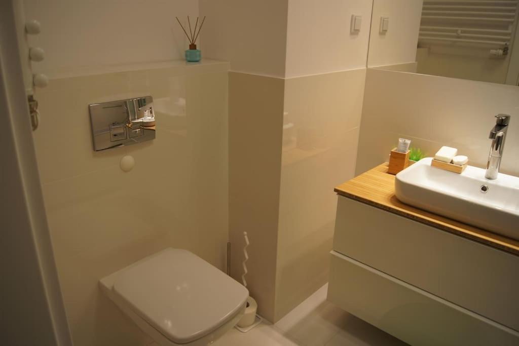 Appartement Cichy, Nowoczesny, Komfortowy Przy Galerii Mokotow à Varsovie Extérieur photo